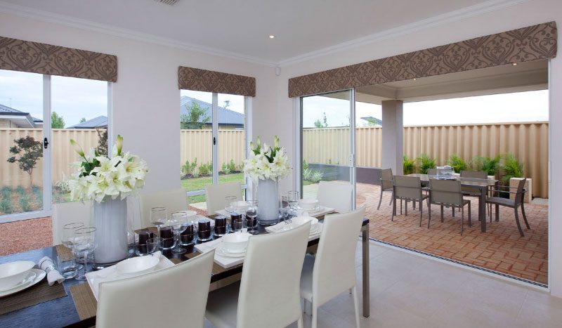Outdoor Blinds: How to choose what’s best for your home or business