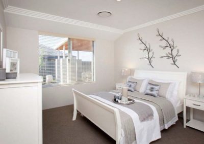 neutral bedroom with venetian blinds